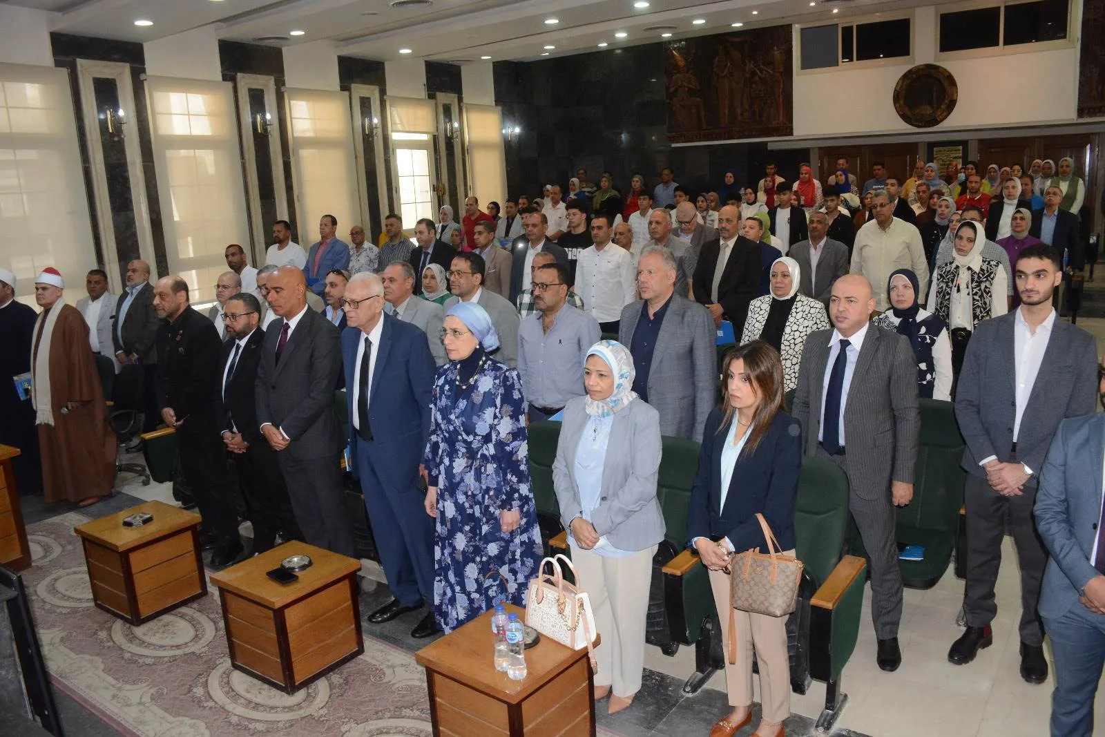 بالصور.. محافظ الغربية ورئيس البورصة المصرية يطلقان مؤتمر “البورصة والتنمية” بالصور.. محافظ الغربية ورئيس البورصة المصرية يطلقان مؤتمر “البورصة والتنمية”