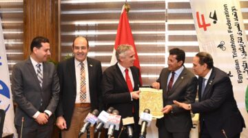 بالصور.. وزير الرياضة يشهد المؤتمر الصحفي للإعلان عن البطولات العربية والإفريقية للترايثلون بالجلالة
