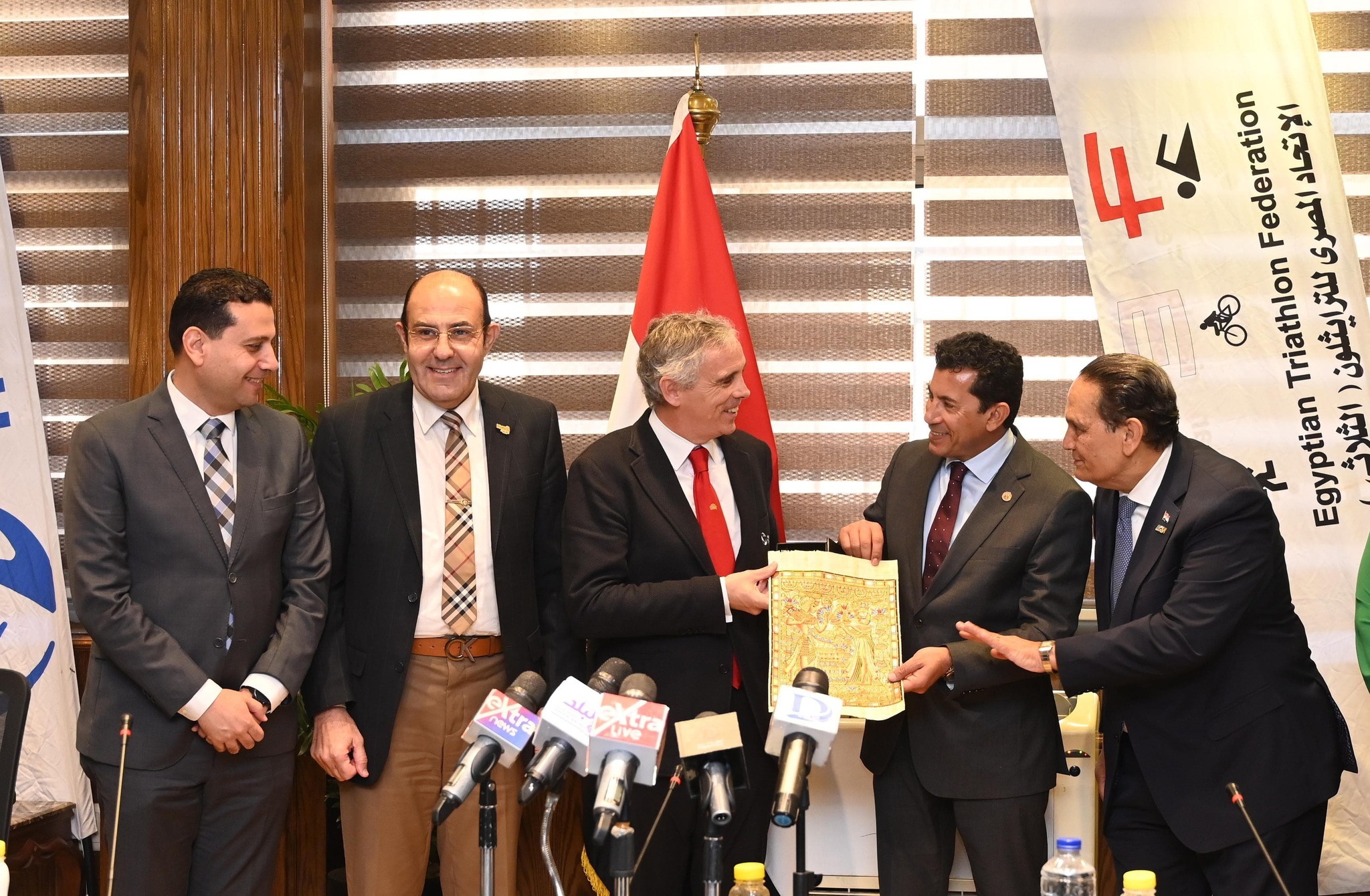 بالصور.. وزير الرياضة يشهد المؤتمر الصحفي للإعلان عن البطولات العربية والإفريقية للترايثلون بالجلالة