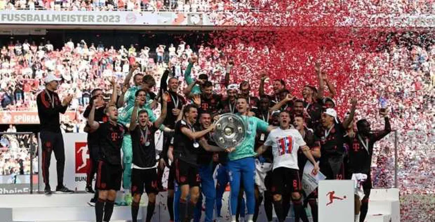 بايرن ميونيخ يتوَّج بلقب الدوري الألماني للمرة 33 بعد تعثر ليفركوزن أمام فرايبورج بايرن ميونيخ يتوَّج بلقب الدوري الألماني للمرة 33 بعد تعثر ليفركوزن أمام فرايبورج