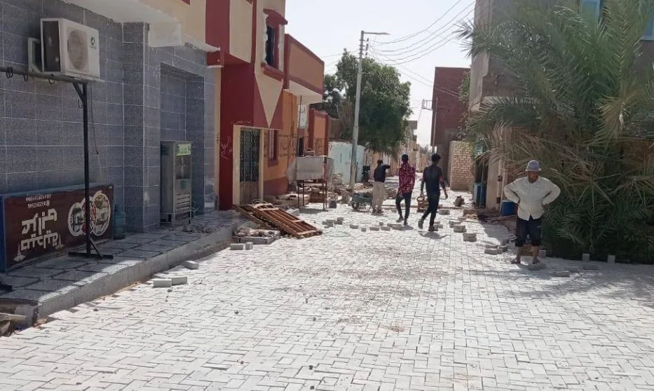 محافظ الوادي الجديد: تنفيذ رصف 35 ألف متر من الإنترلوك في مركزي الداخلة وباريس محافظ الوادي الجديد: تنفيذ رصف 35 ألف متر من الإنترلوك في مركزي الداخلة وباريس
