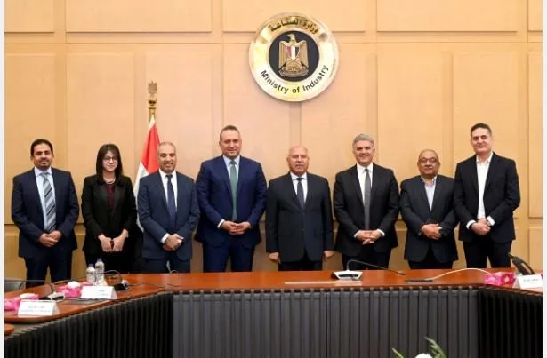 بتأثير أوروبي.. “كامل الوزير” يجدد هوية الإسكندرية ويعمل على تطوير ترام الرمل بتأثير أوروبي.. “كامل الوزير” يجدد هوية الإسكندرية ويعمل على تطوير ترام الرمل