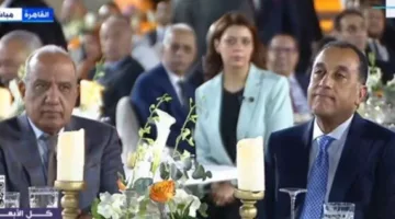 بث مباشر: رئيس الوزراء يفتتح مدينة غرناطة بعد تحديثها.