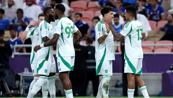 أهلي جدة يواجه تحديًا صعبًا أمام الاتفاق في الدوري السعودي أهلي جدة يواجه تحديًا صعبًا أمام الاتفاق في الدوري السعودي