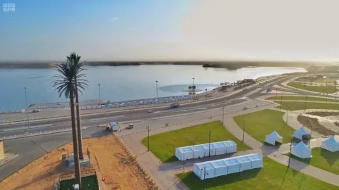 بحيرة دومة الجندل: وجهة ساحرة بين التاريخ والطبيعة في قلب الصحراء السعودية