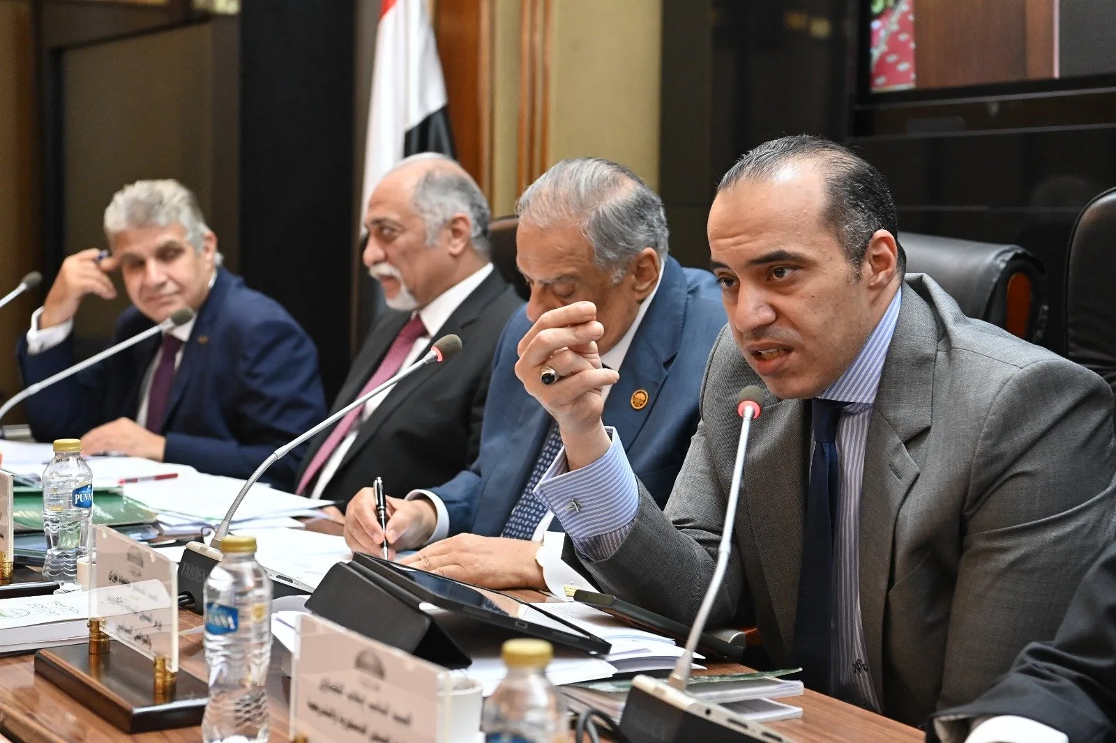 نائب: تعديلات قانون الانتخابات تضمن توزيعاً عادلًا للدوائر وفقًا للكثافة السكانية. نائب: تعديلات قانون الانتخابات تضمن توزيعاً عادلًا للدوائر وفقًا للكثافة السكانية.