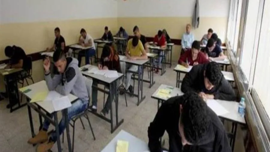 بدء اختبارات الدبلومات الفنية غدًا الخميس بدء اختبارات الدبلومات الفنية غدًا الخميس