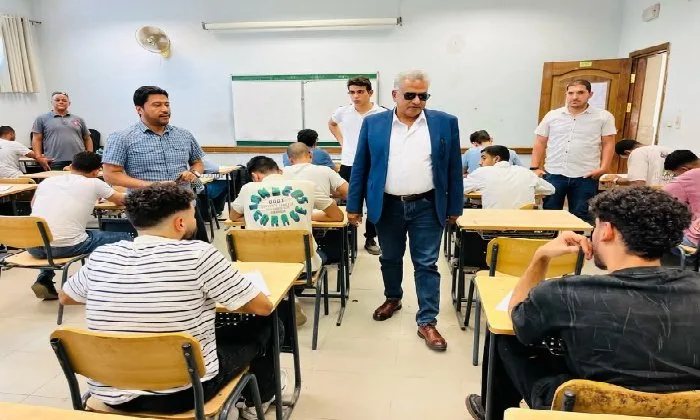 بدء امتحانات نهاية العام في جامعة حلوان التكنولوجية الدولية وسط أجواء من الانضباط. بدء امتحانات نهاية العام في جامعة حلوان التكنولوجية الدولية وسط أجواء من الانضباط.