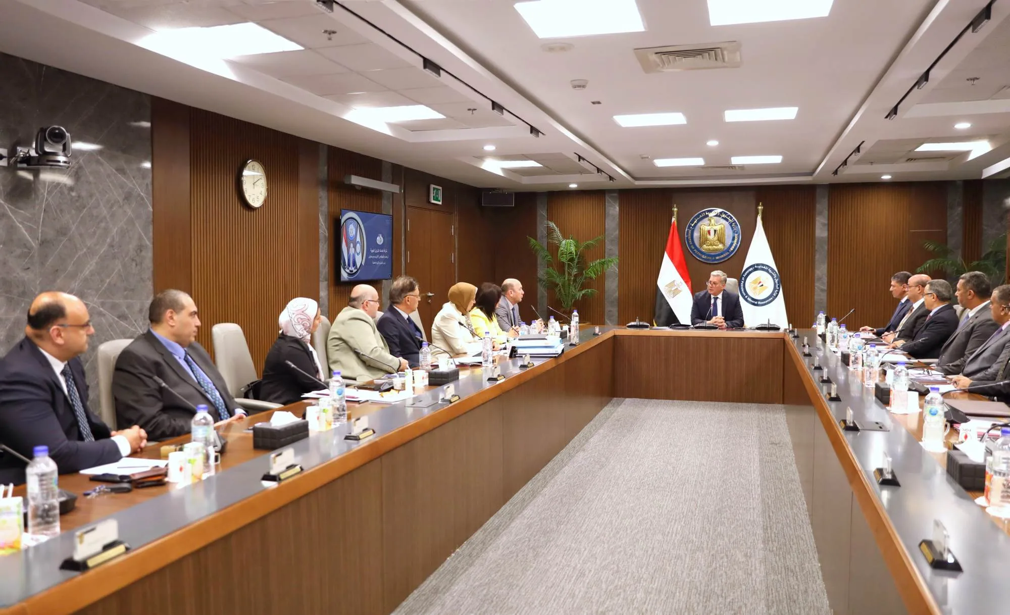 بدوي: دور أساسي لـPAS في نقل العاملين إلى مواقع البحث والتنقيب وإنتاج النفط والغاز بدوي: دور أساسي لـPAS في نقل العاملين إلى مواقع البحث والتنقيب وإنتاج النفط والغاز
