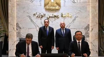 برأس مال 123 مليون دولار.. رئيس الوزراء يشارك في توقيع اتفاقية لتجميع سيارات جيتور محليًا