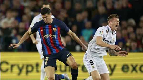 برشلونة ضد الريال بث مباشر: مشاهدة مباراة برشلونة وريال مدريد الآن (3-2)