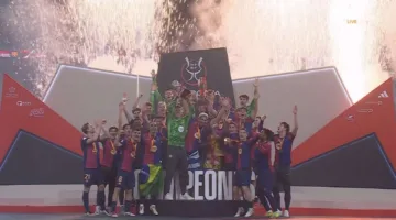 برشلونة يتعرض للخسارة أمام فياريال خلال مراسم تسليم كأس الدوري الإسباني