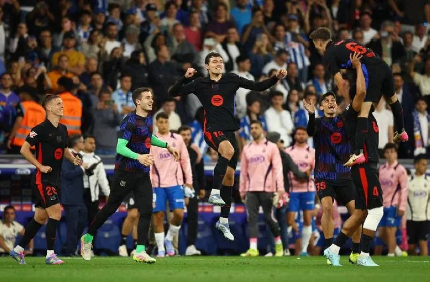 برشلونة يتوج بلقب الدوري الإسباني للمرة الـ28 في تاريخه برشلونة يتوج بلقب الدوري الإسباني للمرة الـ28 في تاريخه