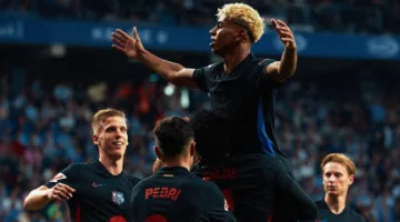 برشلونة يحقق لقب الدوري الإسباني للمرة الـ28 في تاريخه