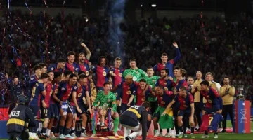 برشلونة يخسر لأول مرة في الدوري الإسباني خلال احتفالية التتويج (فيديو)