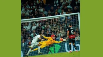 برشلونة يسعى للتعاقد مع ليو رومان، حارس مرمى “مايوركا”، كبديل لتشيزني في حالة اعتزاله.