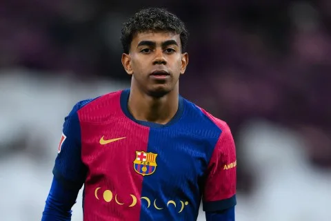 برشلونة يمنح يامال إرث ميسي مع عقد طويل الأمد برشلونة يمنح يامال إرث ميسي مع عقد طويل الأمد