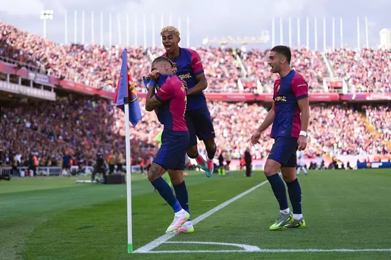 برشلونة يواجه إسبانيول: توقيت المباراة والقناة الناقلة لحسم بطولة الدوري الإسباني