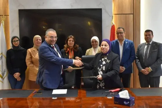 بروتوكول تعاون بين معهد بحوث الهندسة الوراثية بجامعة السادات وكلية التكنولوجيا الحيوية بجامعة بدر