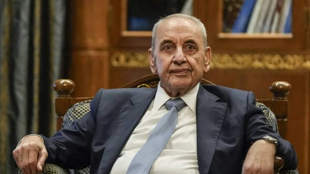 بري يتابع التطورات أثناء لقاءه وزير المالية ورئيس المجلس الاقتصادي والاجتماعي بري يتابع التطورات أثناء لقاءه وزير المالية ورئيس المجلس الاقتصادي والاجتماعي