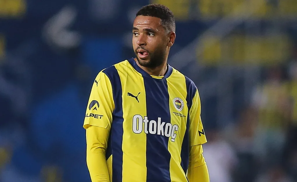 بسبب النصيري.. مورينيو يُعرّض فنربخشة لأزمة مالية كبيرة