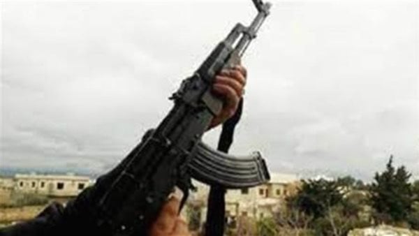 إصابة عامل بطلق ناري على يد نجل عمومته في سوهاج