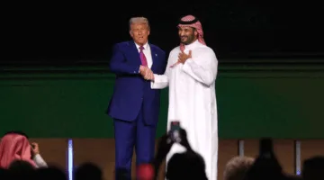 بشعار “لن ننسى”: أسر ضحايا 11 سبتمبر تهاجم ترامب بسبب علاقاته مع السعودية