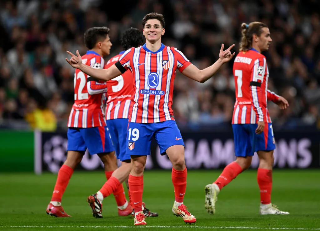 بعد اهتمام برشلونة.. ألفاريز يقرر ما سيحدث في مستقبله بعد اهتمام برشلونة.. ألفاريز يقرر ما سيحدث في مستقبله