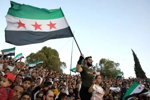 بعد بدء مرحلة جديدة في العلاقات.. الحكومة السورية تلتزم بتقديم الدعم لواشنطن في جهود البحث عن المواطنين الأمريكيين المفقودين أو رفاتهم. بعد بدء مرحلة جديدة في العلاقات.. الحكومة السورية تلتزم بتقديم الدعم لواشنطن في جهود البحث عن المواطنين الأمريكيين المفقودين أو رفاتهم.