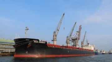 بعد تحسن الأحوال الجوية: استئناف عمل ميناء الغردقة البحري وعودة النشاط الملاحي في البحر الأحمر