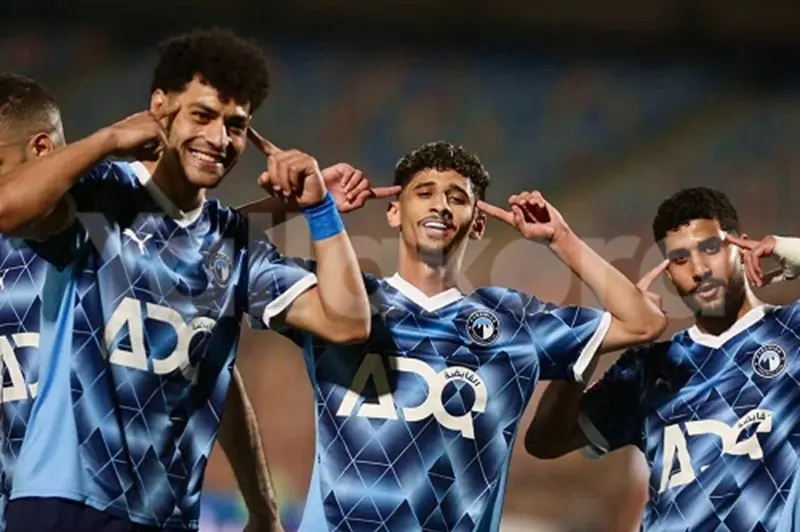 بعد تعادل غير مسبوق.. سيناريو 2001 يعزز آمال بيراميدز في تحقيق لقب دوري أبطال أفريقيا بعد تعادل غير مسبوق.. سيناريو 2001 يعزز آمال بيراميدز في تحقيق لقب دوري أبطال أفريقيا