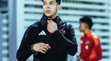 بعد شفائه من المرض، إمام عاشور يخرج من المستشفى.