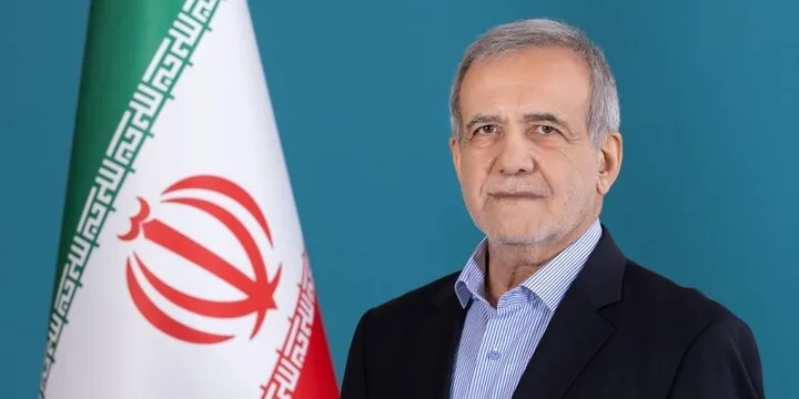بعد غدٍ، الرئيس الإيراني يزور سلطنة عمان في إطار زيارة رسمية. بعد غدٍ، الرئيس الإيراني يزور سلطنة عمان في إطار زيارة رسمية.