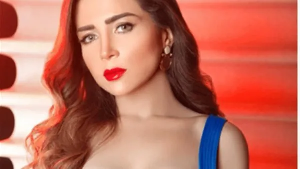 بعد غياب 13 عاما.. مي عز الدين تعلن عودتها للسينما: انتظروني قريبا