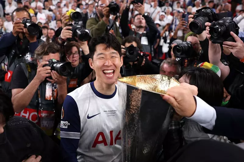 بعد غياب 20 عامًا.. الدوري الأوروبي يكسر فراق سون عن الألقاب بعد غياب 20 عامًا.. الدوري الأوروبي يكسر فراق سون عن الألقاب
