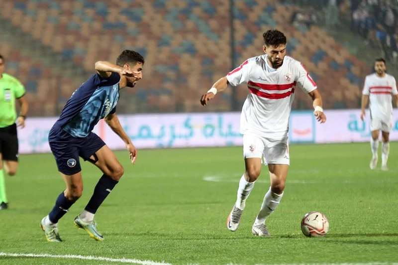 بعد نزيف النقاط المتواصل.. موقعة بيراميدز تحسم موقف الزمالك من لقب الدوري