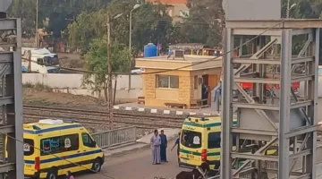 بعد وفاة السائق، هيئة السكك الحديدية تُنشئ لجنة للتحقيق في حادث اصطدام قطار بجرار زراعي في البحيرة.