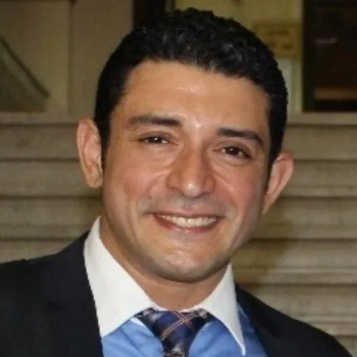 بعد وفاته انتحارًا.. من هو أحمد شريف الدجوي حفيد ماما نوال؟ بعد وفاته انتحارًا.. من هو أحمد شريف الدجوي حفيد ماما نوال؟