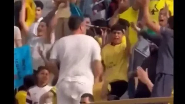 بعد وقوع حادثة مشجع “مالية كفر الزيات” المثيرة للجدل.. اكتشف ما هو مصيره. بعد وقوع حادثة مشجع “مالية كفر الزيات” المثيرة للجدل.. اكتشف ما هو مصيره.