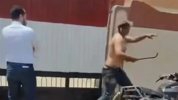بـ"عتلة حديد".. تفاصيل اقتحام بلطجي لمدرسة في دمياط
