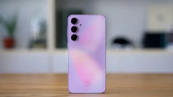 بفضل إمكانياته المذهلة.. تكلفة ومميزات هاتف Samsung Galaxy A56 بفضل إمكانياته المذهلة.. تكلفة ومميزات هاتف Samsung Galaxy A56