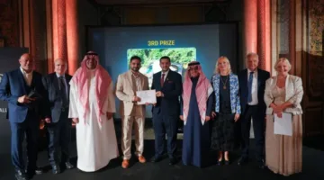 بفكرة سعودية وتراثٍ مميز، تحصد حرف السعودية المرتبة الثالثة عالميًا في مسابقة تحدي هدايا الطعام 2025 بإيطاليا.