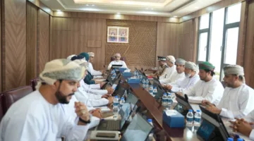 بلدية جنوب الشرقية تناقش القضايا الخدمية في المحافظة