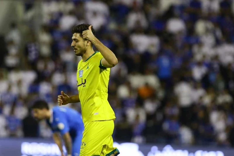 بمساهمة شريف.. الخليج يحقق انتصارًا مهمًا على العروبة في الدوري السعودي. بمساهمة شريف.. الخليج يحقق انتصارًا مهمًا على العروبة في الدوري السعودي.