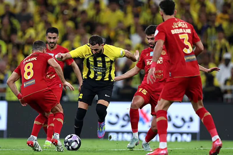 بمشاركة طارق حامد.. ضمك ينهي مشواره بخسارة أمام الاتحاد في البطولة السعودية. بمشاركة طارق حامد.. ضمك ينهي مشواره بخسارة أمام الاتحاد في البطولة السعودية.