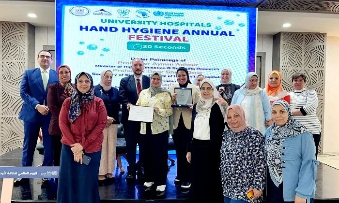 بمناسبة اليوم العالمي: المستشفيات الجامعية تحتفل باليوم السنوي لـ “نظافة الأيدي” بمناسبة اليوم العالمي: المستشفيات الجامعية تحتفل باليوم السنوي لـ “نظافة الأيدي”