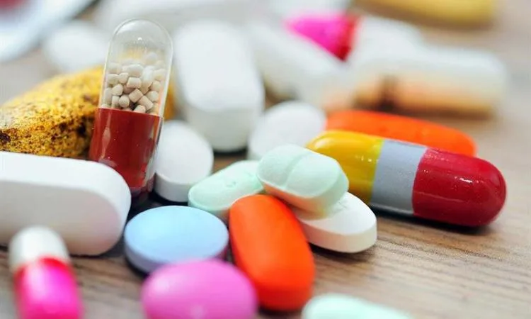 بموجب قرار تنفيذي.. ترامب يخطط لتقليل أسعار الأدوية