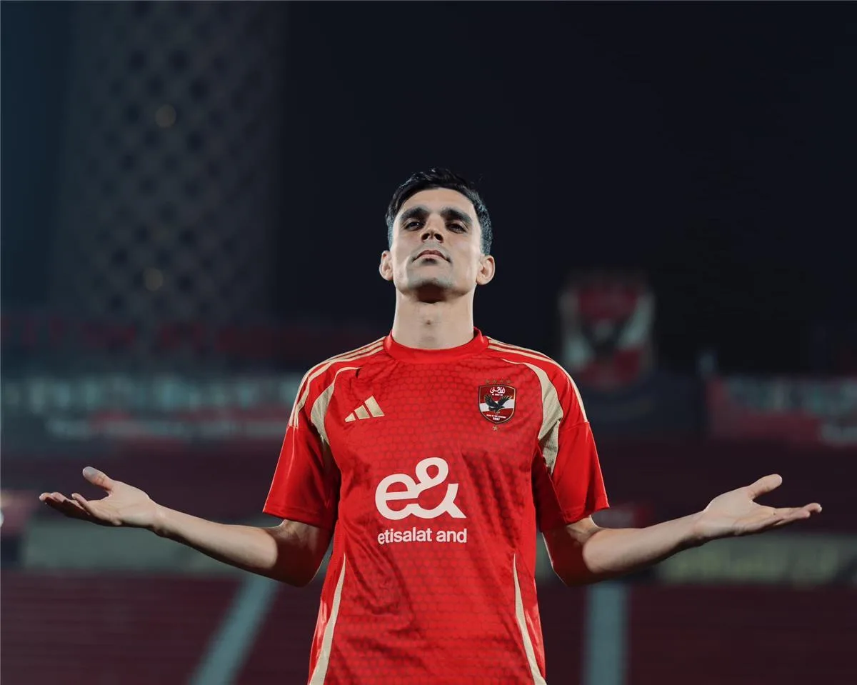بن شرقي: الأهم هو تسجيل إمام عاشور.. ولاعب الأهلي يستحق تمثالًا! بن شرقي: الأهم هو تسجيل إمام عاشور.. ولاعب الأهلي يستحق تمثالًا!