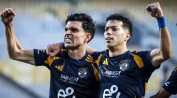 بن شرقي يتألق ويقود الأهلي لتجاوز سيراميكا في الدوري