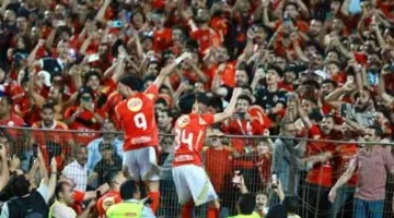بن شرقي يحدث التاريخ مع الأهلي عقب الفوز بلقب الدوري.